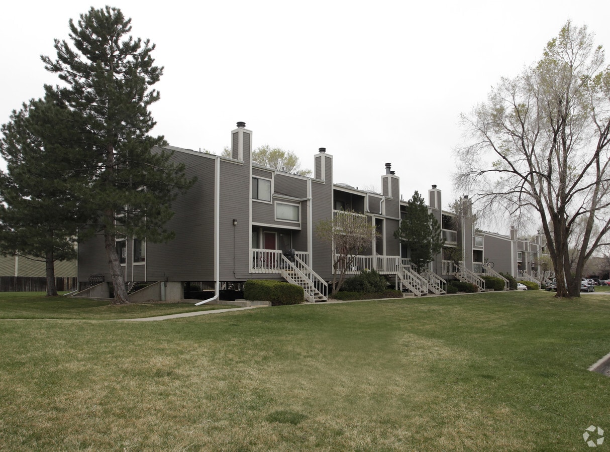 Photo - Valmont Square Apartments
