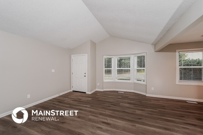 Photo - 1729 Tall Oak Cir