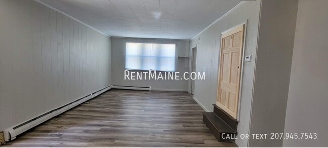 Photo - 482 Main St Unit 1