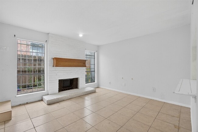 Photo - 9550 Deering Dr Unit 504