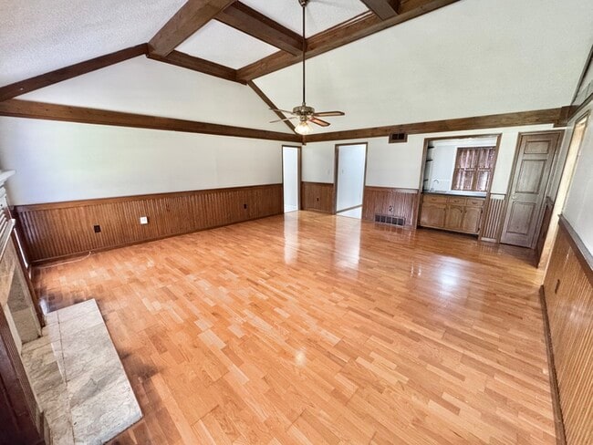 Photo - 7086 Cobblestone Dr