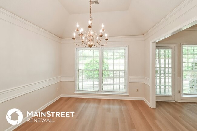 Photo - 301 Locust Grove Dr