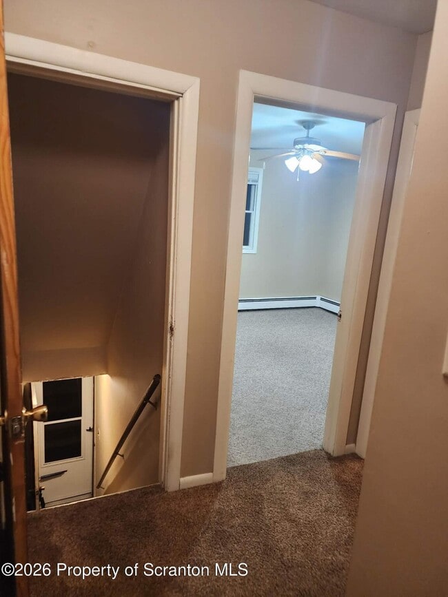 Photo - 16 Watkins St