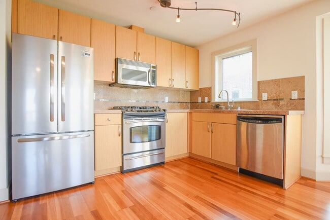 Photo - North Capital Hill owner offering move in special