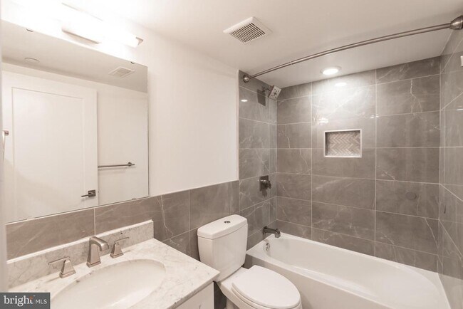Photo - 749 N 20th St Unit 1
