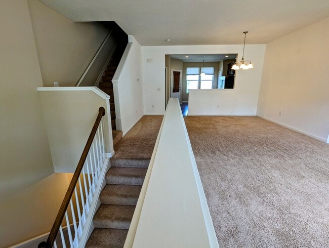 Photo - Townhouse for rent in Montrose Park!