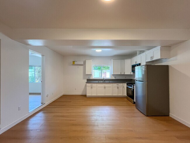 Photo - 905 Gaviota Ave, Long Beach, CA 90813