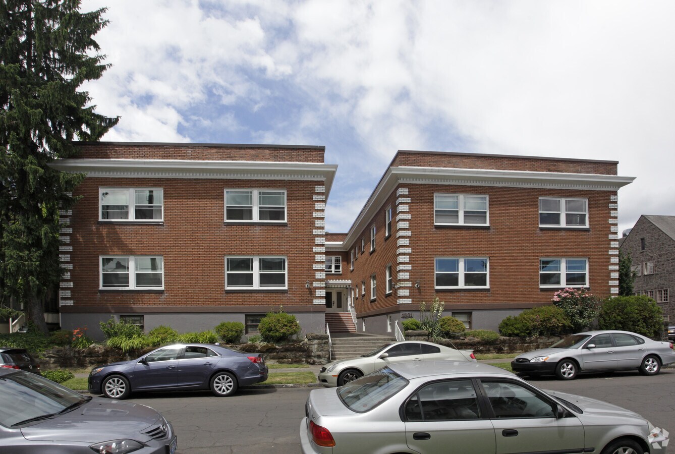 Photo - 1531 NE Schuyler St