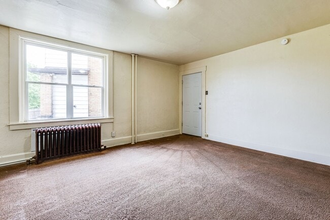 Photo - 137 Margaret St Unidad #1 Basement