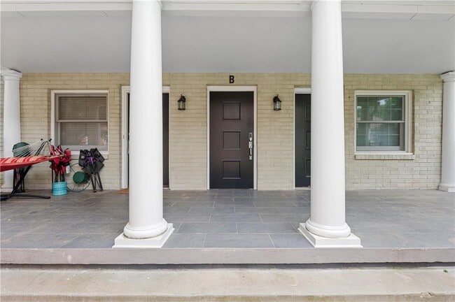 Photo - 866 Briarcliff Rd NE Unit B3
