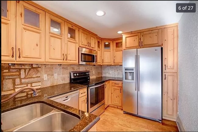 1111 W 46th St Unidad 9
