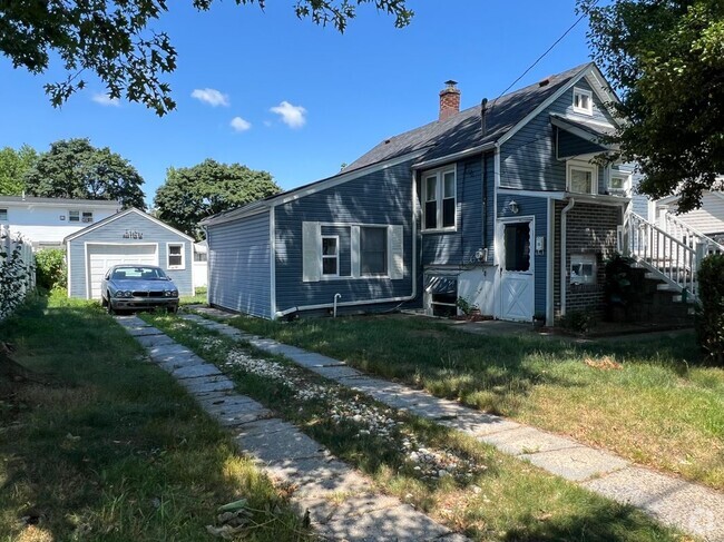 Building Photo - 361 Sheridan St Rental