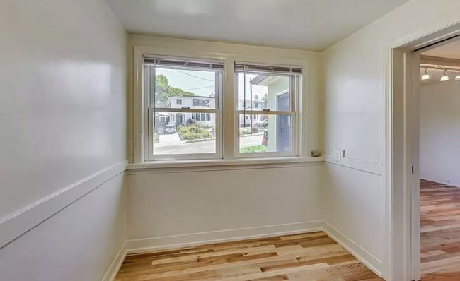 55 Forest St