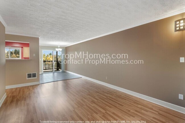Photo - SW Portland Two Bedroom Condo In The Heart Of Burlingame!