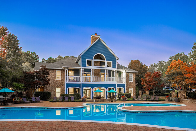 Building Photo - Marquis on Edwards Mill Rental