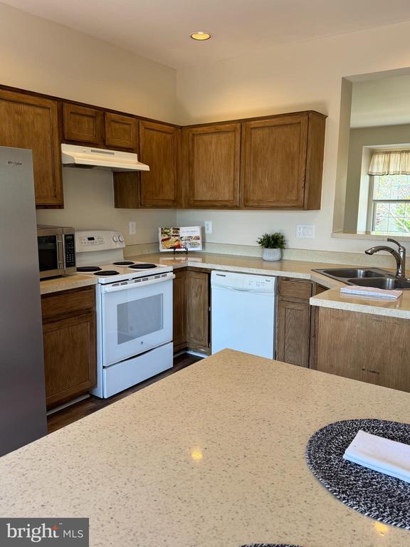 Photo - 10314 Butternut Cir