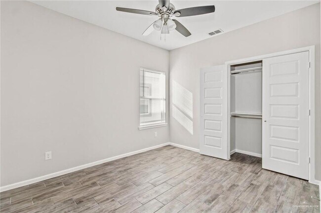 Photo - 10 Shavano Dr Unit 3