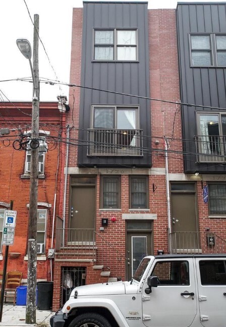 Photo - 1726 Arlington St Apartments Unit B