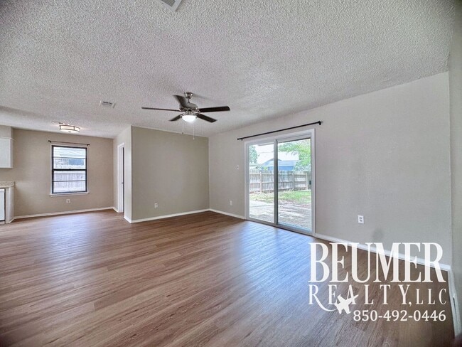 Photo - 4234 Baywoods Dr