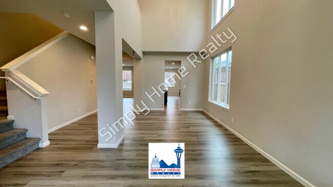 Photo - Step Inside to this Home with Spacious & Flexible Living!