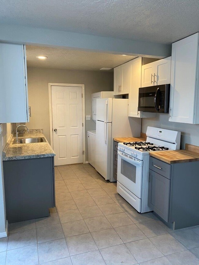 Galley kitchen - 201 Vermont St NE Townhome