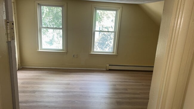 Photo - 24 Newbury St Unidad 2