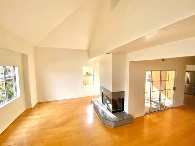 Photo - Walking Distance to Girsh Park - 3+2.5 COND - 2 CAR GARAGE - Pool - Hot Tub