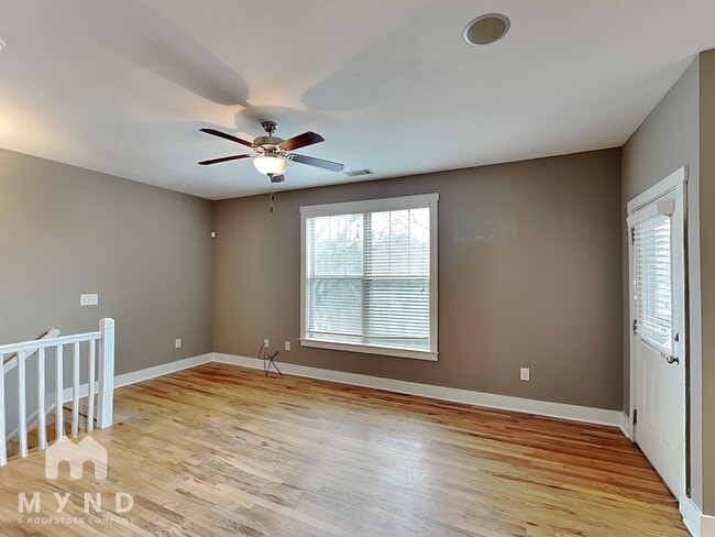 Photo - 183 Herring St