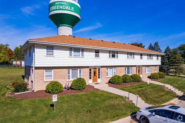 Photo - 7185-7195 Euston St