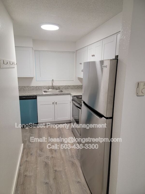 Photo - 3151 N Shore Dr SE Unidad 2