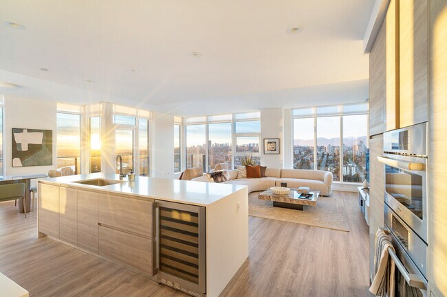 Photo - 680 Quayside Dr Unit ID1060659P