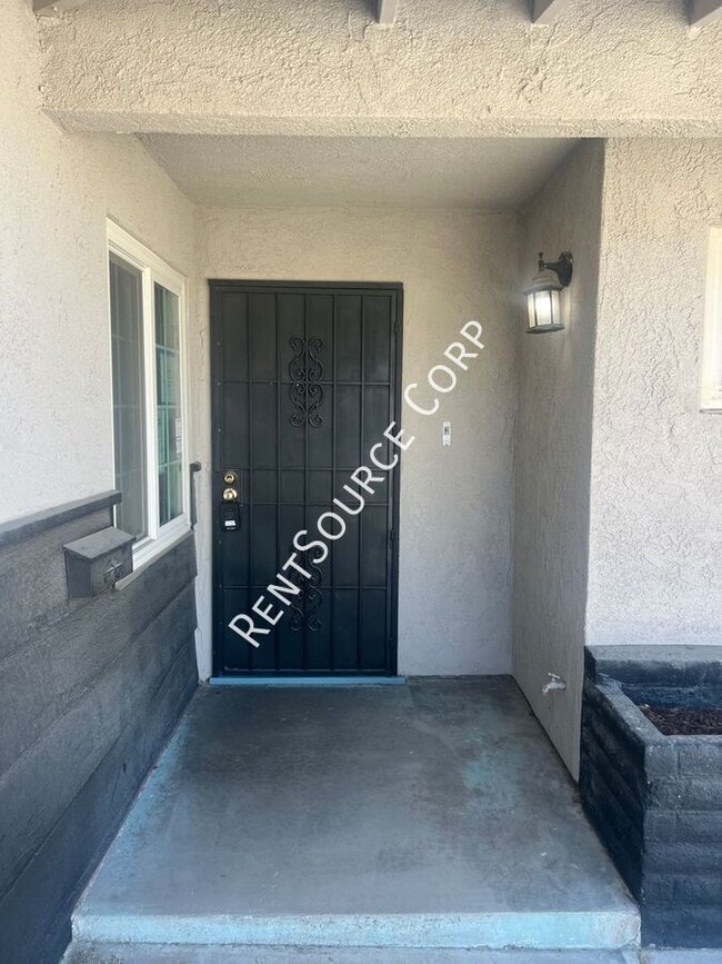 Photo - 850 Linda Ln