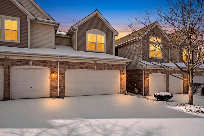 Building Photo - 898 McKenzie Station Dr