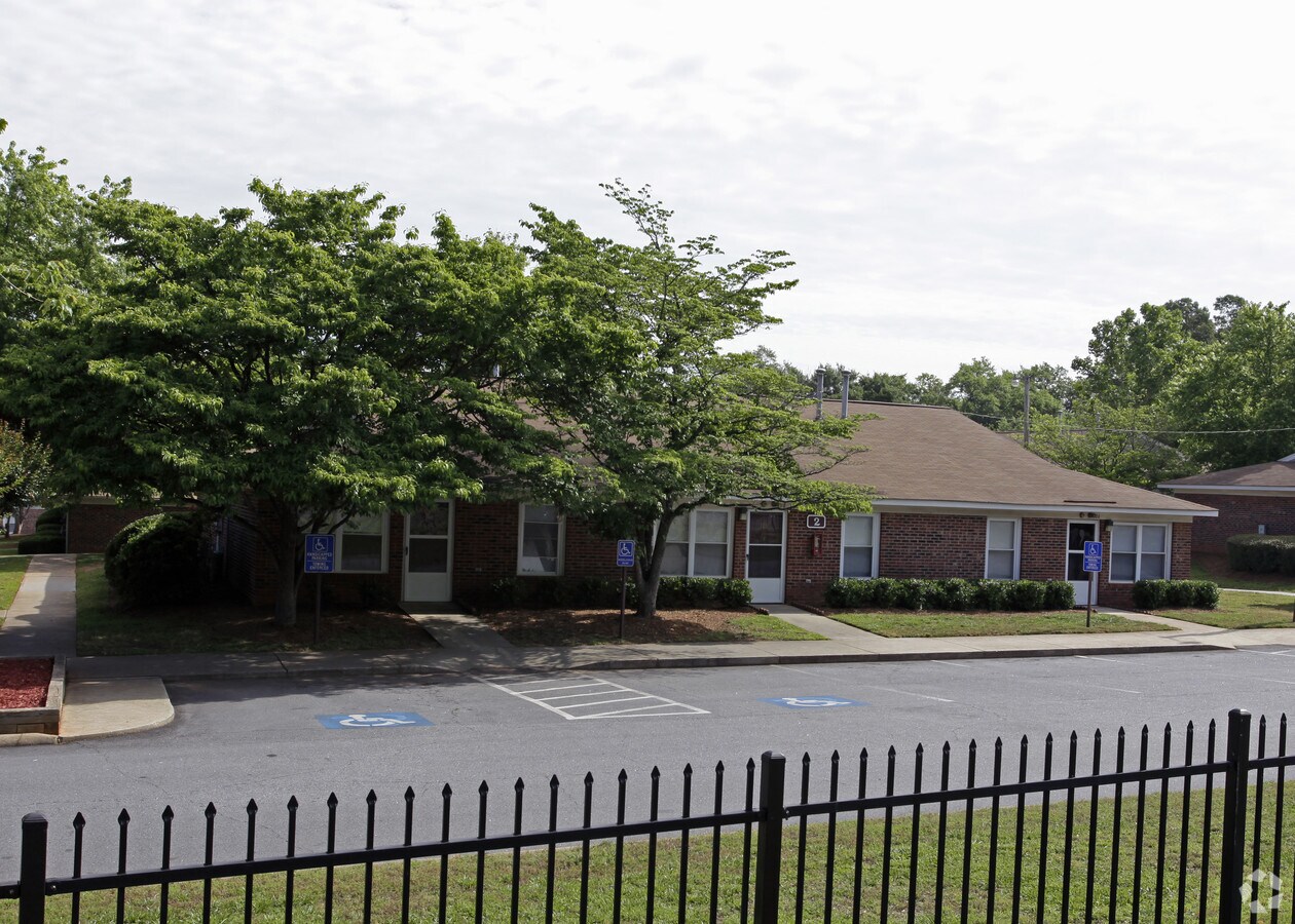 Photo - Oakland Place Apartment