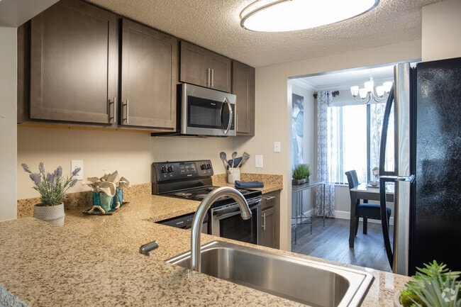 2BR, 1.5BA - 1,200SF