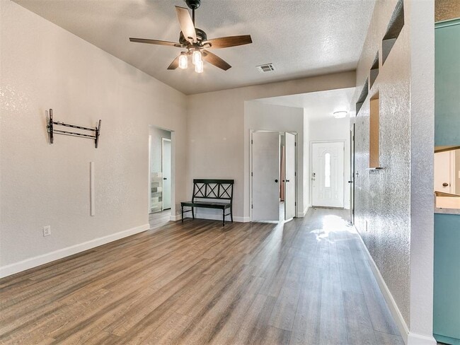 Photo - 617 Golden Eagle Dr