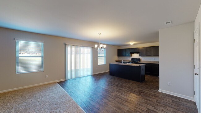 Photo - 129 Maple Tree Ln