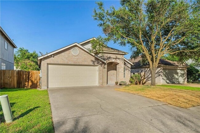 Photo - 2618 Byfield Dr House