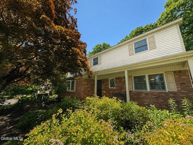 Photo - 11 Hearthside Dr