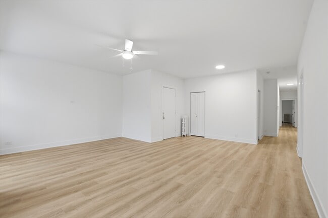 1125 Davis St./ 1603-11 Ridge Ave.