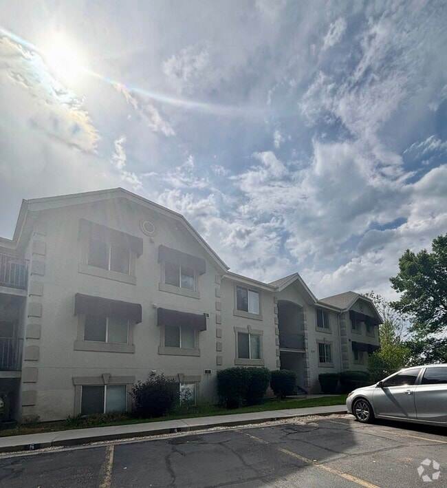 Building Photo - 215 S 1050 W Rental