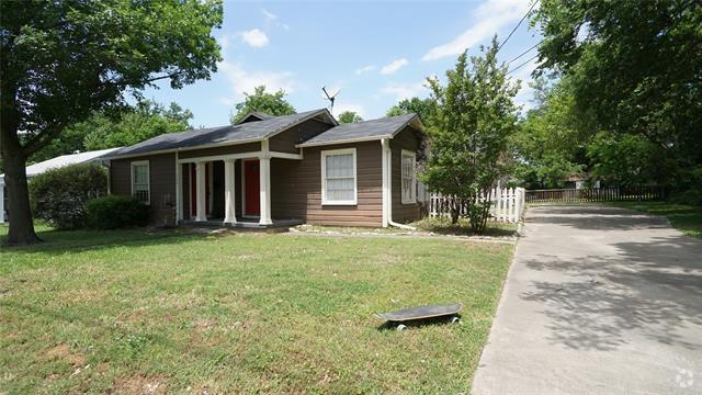 Building Photo - 706 W Largent St Rental