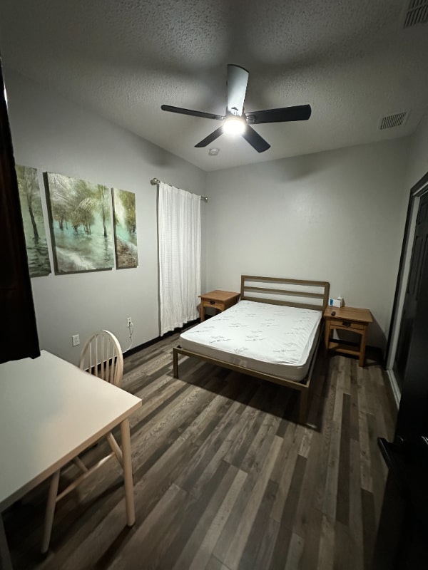 Photo - 1806 Superior Ct