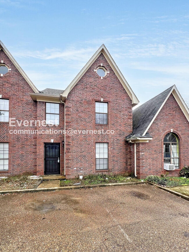 Photo - 375 Blair Dr W