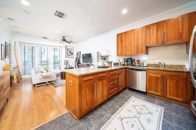 Photo - 1200 Grand St Unit 207