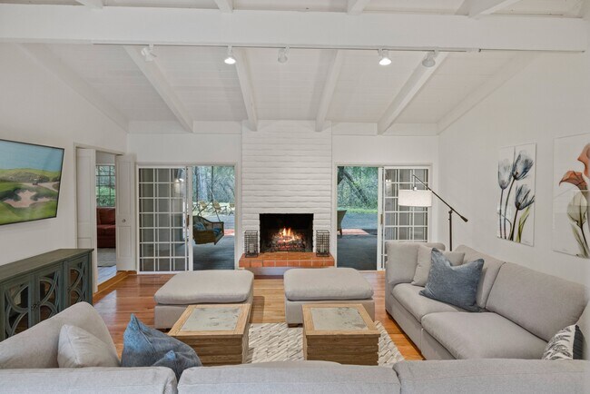 Photo - 93 Boronda Rd