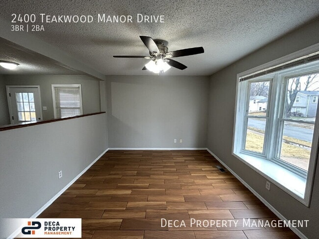 Photo - 2400 Teakwood Manor Dr