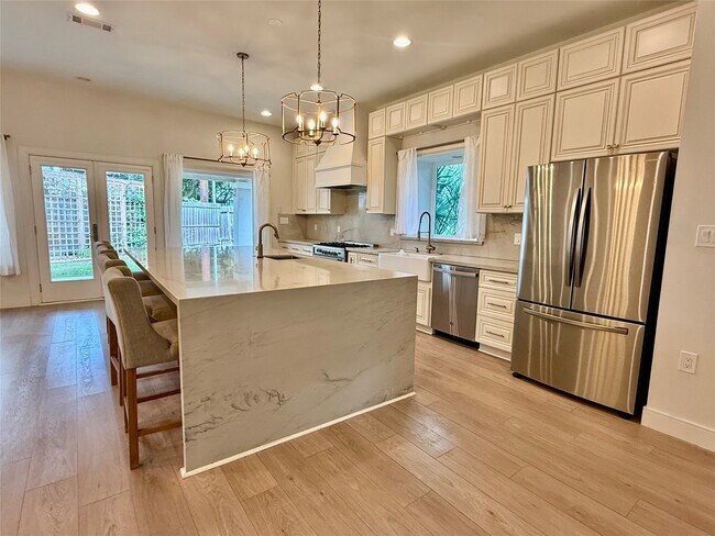 Photo - 3834 Linklea Dr