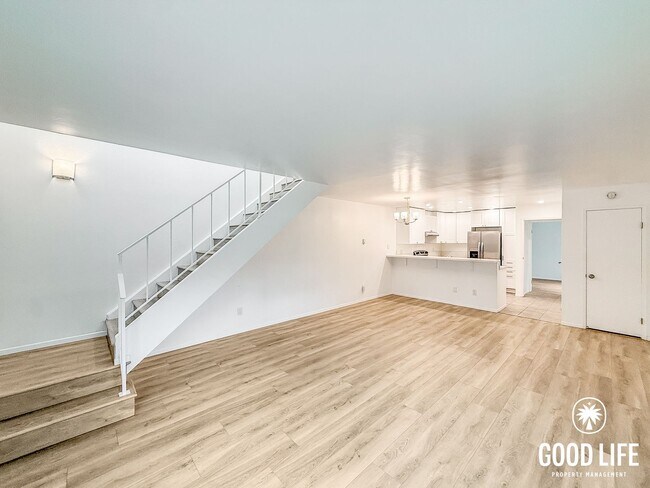 Photo - SD: 3BD/2BA Condo in University City with Community Pool, Private Patio & In-Unit Laundry