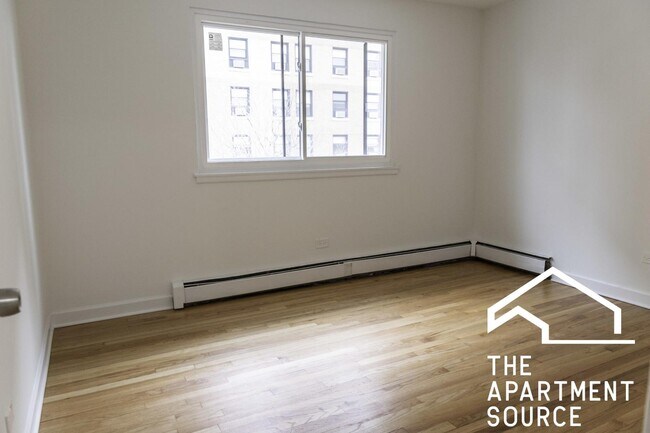 6211 N Kenmore Ave Unit 304